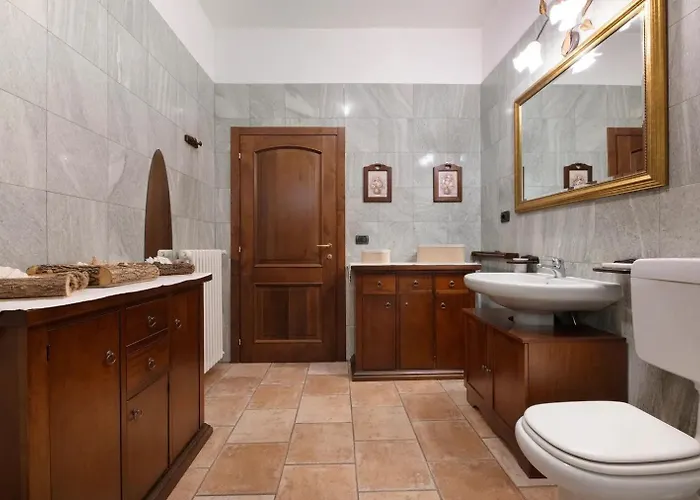 Liivv House -