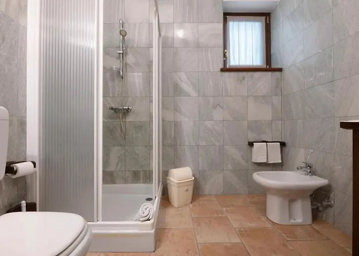Liivv House - *