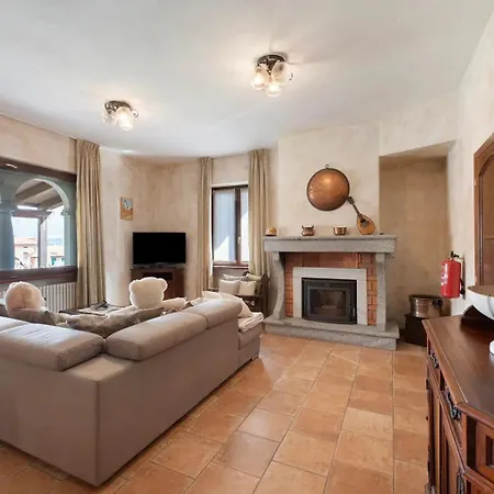 Liivv House - * Gravedona