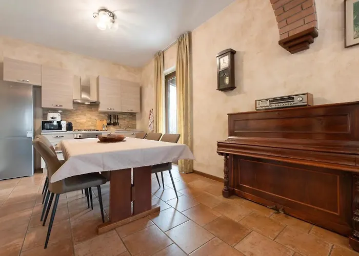 Liivv House - Gravedona